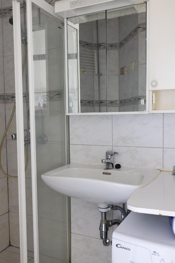 2Ndhomes City Center 2Br Apartment By The Finnish National Theatre With Balcony And Park View هلسنكي المظهر الخارجي الصورة